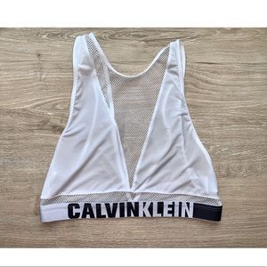 Calvin Klein Crop Top
